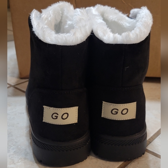 Womens black boots - Picture 4 of 5